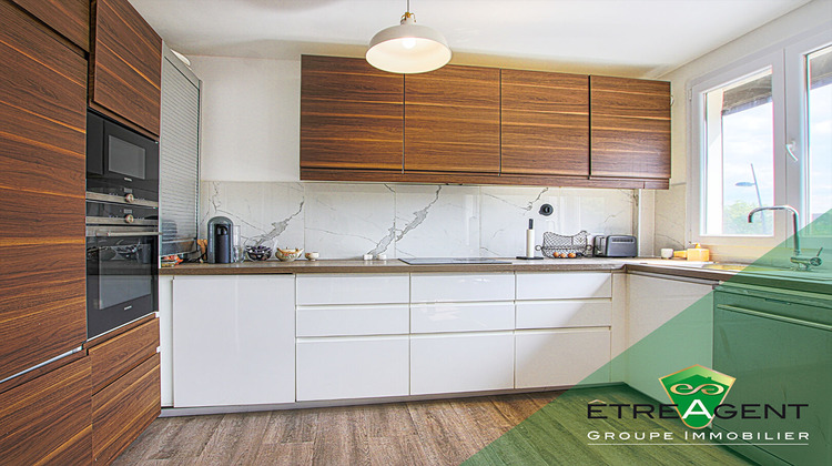 Ma-Cabane - Vente Appartement LE MESNIL-LE-ROI, 57 m²