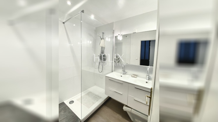 Ma-Cabane - Vente Appartement LE MESNIL-LE-ROI, 75 m²