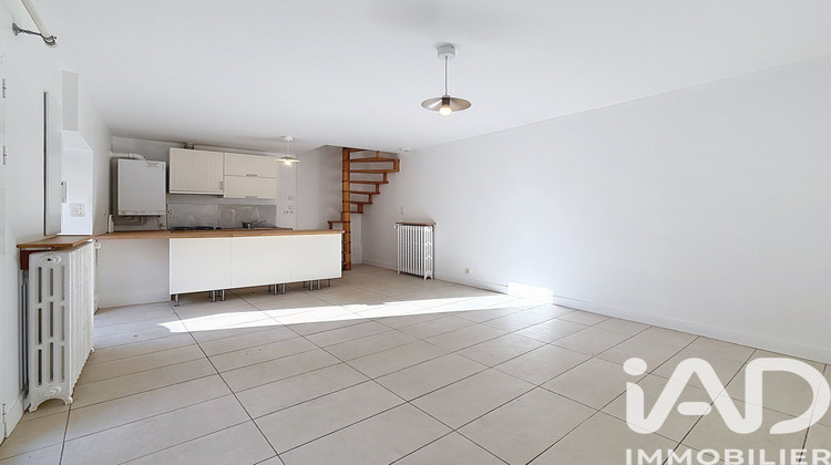 Ma-Cabane - Vente Appartement Le Mesnil-le-Roi, 47 m²