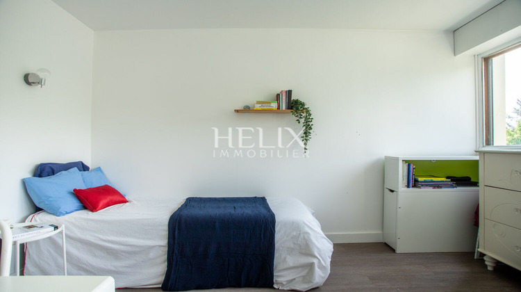 Ma-Cabane - Vente Appartement LE MESNIL-LE-ROI, 75 m²