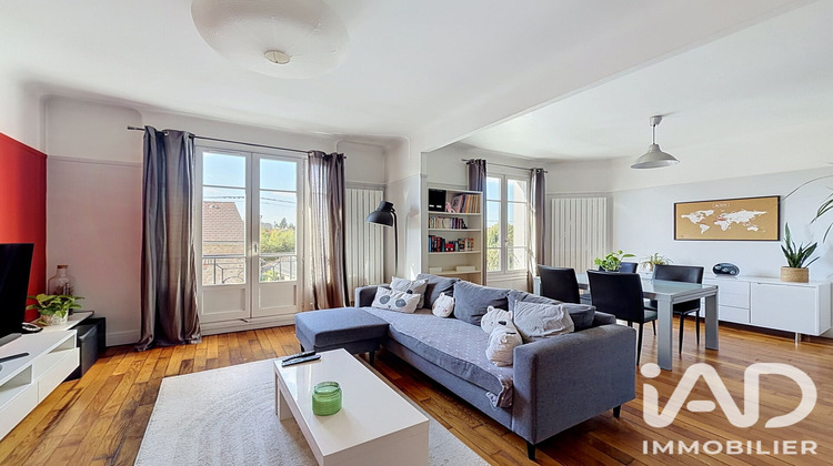 Ma-Cabane - Vente Appartement Le Mesnil-le-Roi, 69 m²