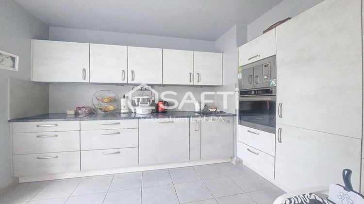 Ma-Cabane - Vente Appartement Le Mesnil-Saint-Denis, 62 m²