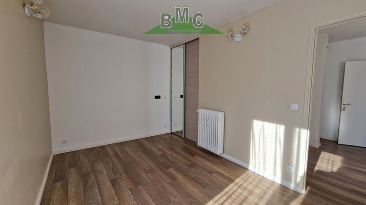 Ma-Cabane - Vente Appartement LE PLESSIS-BOUCHARD, 56 m²