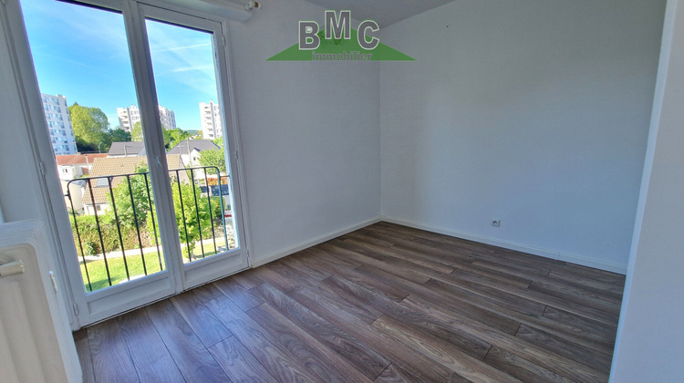 Ma-Cabane - Vente Appartement LE PLESSIS-BOUCHARD, 56 m²