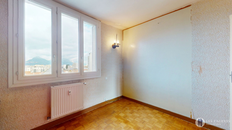 Ma-Cabane - Vente Appartement LE PONT-DE-CLAIX, 65 m²