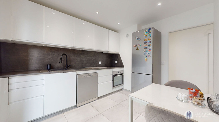 Ma-Cabane - Vente Appartement LE PONT-DE-CLAIX, 66 m²