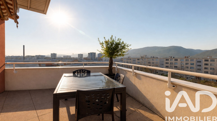 Ma-Cabane - Vente Appartement Le Pont-de-Claix, 115 m²