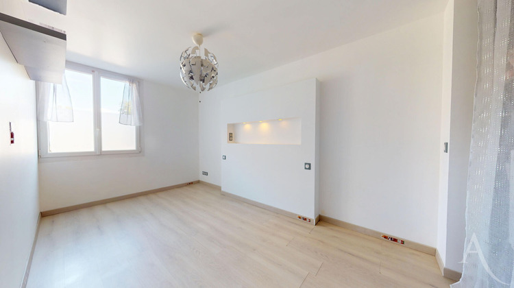 Ma-Cabane - Vente Appartement LE PONT-DE-CLAIX, 68 m²