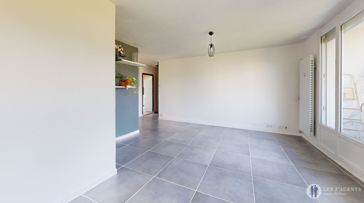 Ma-Cabane - Vente Appartement LE PONT-DE-CLAIX, 65 m²