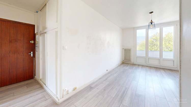 Ma-Cabane - Vente Appartement LE PONT-DE-CLAIX, 65 m²