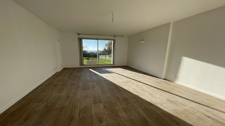 Ma-Cabane - Vente Appartement LE RELECQ-KERHUON, 68 m²