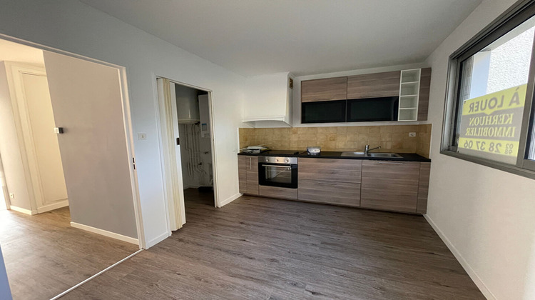 Ma-Cabane - Vente Appartement LE RELECQ-KERHUON, 68 m²