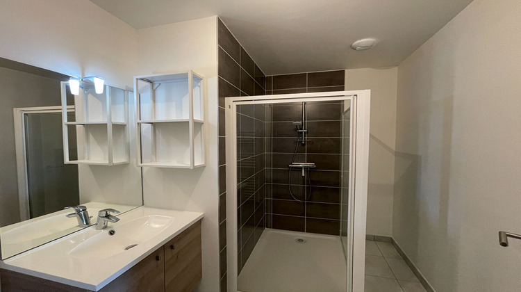 Ma-Cabane - Vente Appartement LE RELECQ-KERHUON, 85 m²