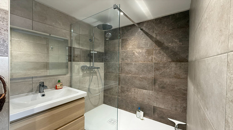 Ma-Cabane - Vente Appartement LE RELECQ-KERHUON, 92 m²