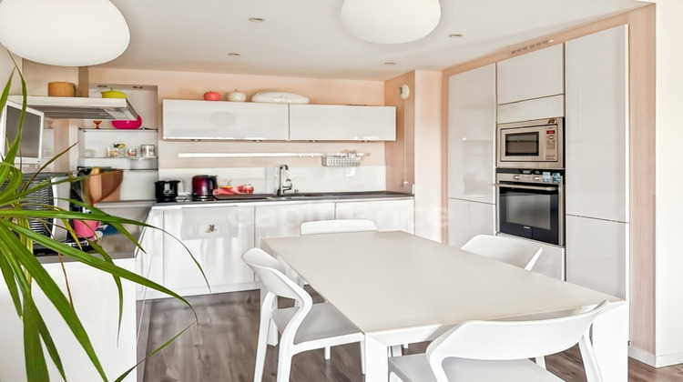 Ma-Cabane - Vente Appartement LE RELECQ KERHUON, 79 m²