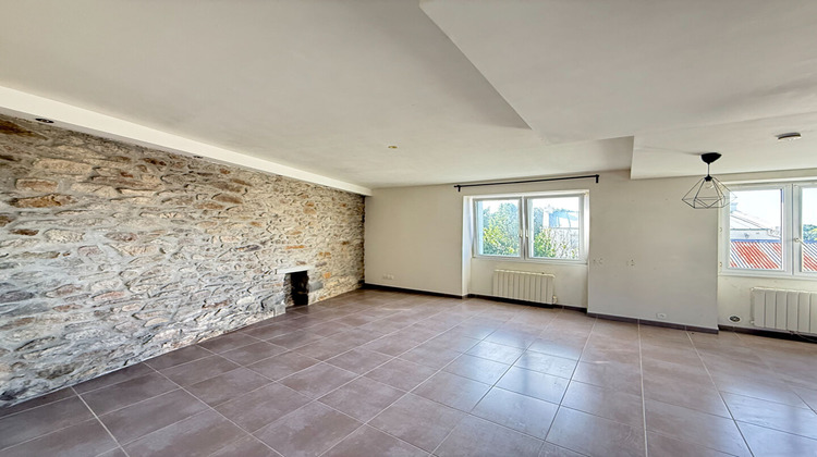Ma-Cabane - Vente Appartement LE RELECQ-KERHUON, 65 m²