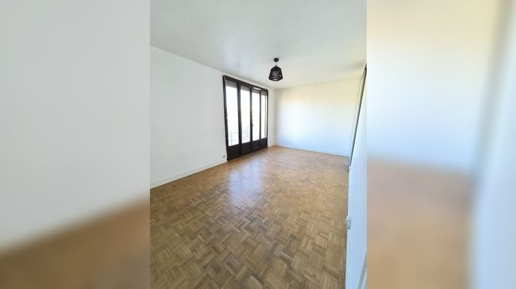 Ma-Cabane - Vente Appartement LE THILLAY, 59 m²