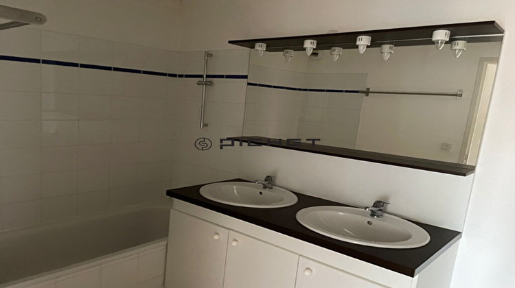 Ma-Cabane - Vente Appartement LES ABRETS, 88 m²