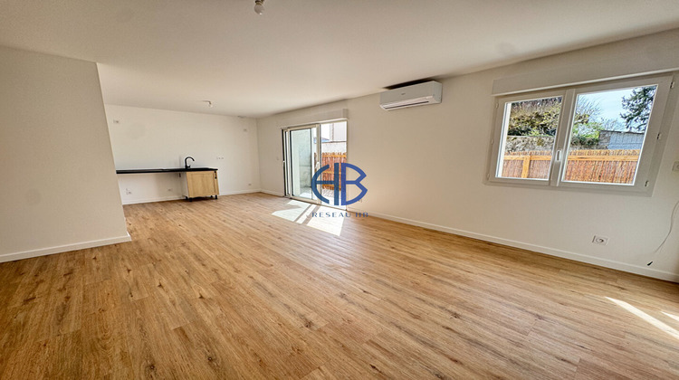 Ma-Cabane - Vente Appartement LES ABRETS, 63 m²