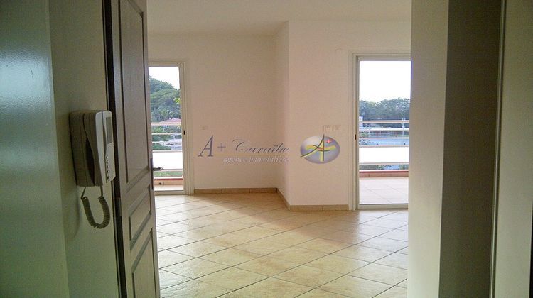 Ma-Cabane - Vente Appartement Les Abymes, 36 m²