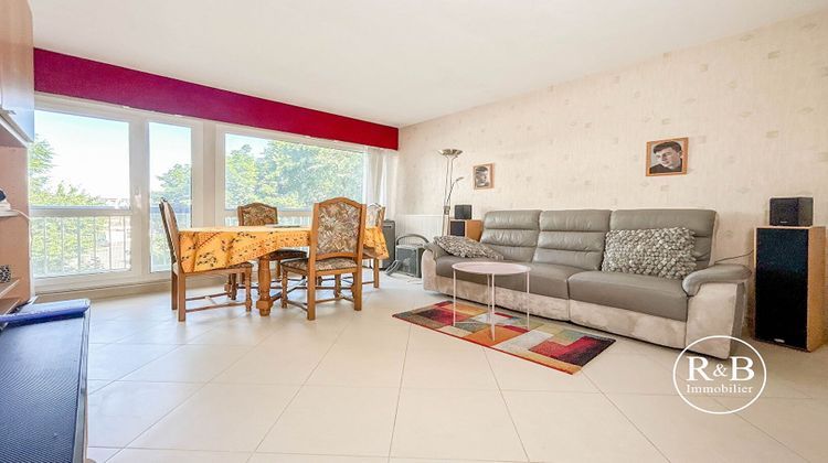 Ma-Cabane - Vente Appartement LES CLAYES-SOUS-BOIS, 75 m²