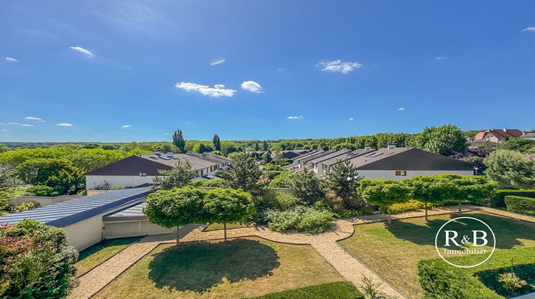 Ma-Cabane - Vente Appartement LES CLAYES-SOUS-BOIS, 92 m²