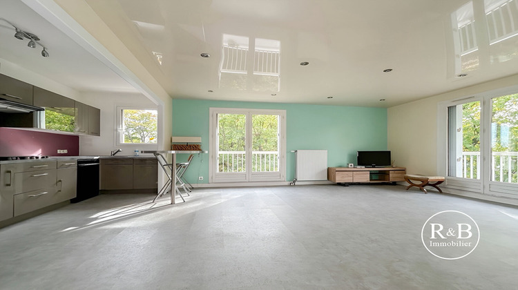 Ma-Cabane - Vente Appartement LES CLAYES-SOUS-BOIS, 63 m²