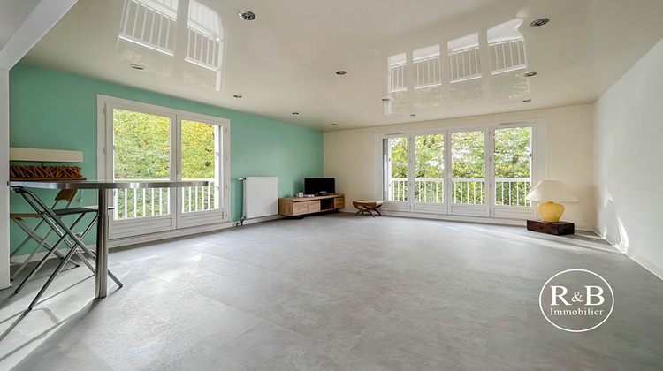 Ma-Cabane - Vente Appartement LES CLAYES-SOUS-BOIS, 63 m²