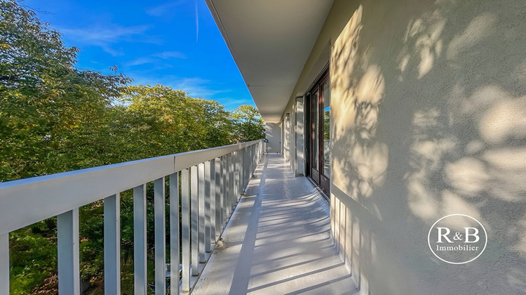 Ma-Cabane - Vente Appartement LES CLAYES-SOUS-BOIS, 63 m²