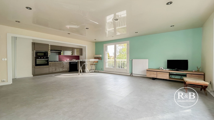 Ma-Cabane - Vente Appartement LES CLAYES-SOUS-BOIS, 63 m²