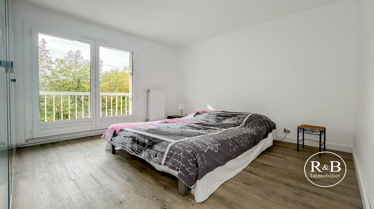 Ma-Cabane - Vente Appartement LES CLAYES-SOUS-BOIS, 63 m²