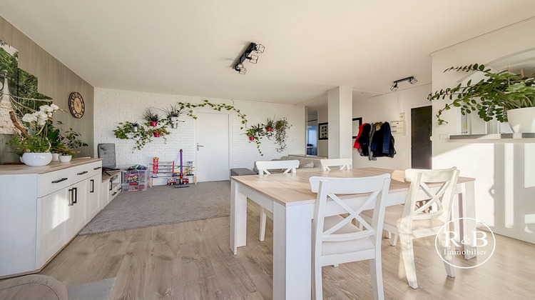 Ma-Cabane - Vente Appartement LES CLAYES-SOUS-BOIS, 71 m²