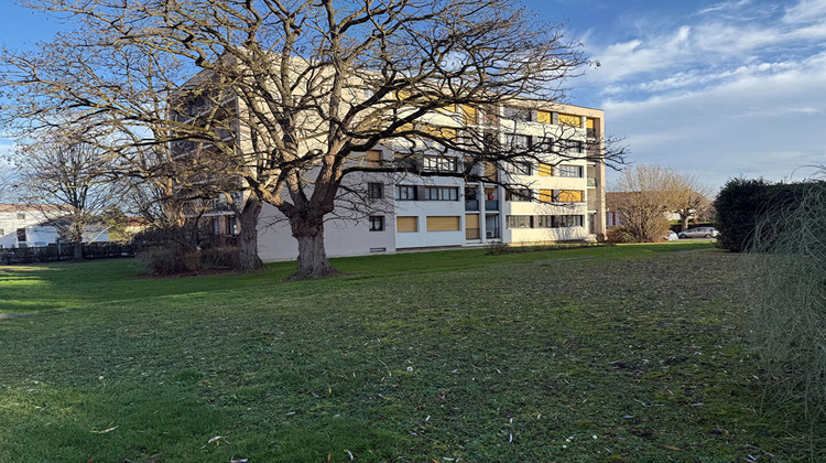 Ma-Cabane - Vente Appartement LES CLAYES-SOUS-BOIS, 70 m²