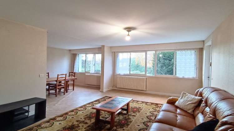 Ma-Cabane - Vente Appartement LES CLAYES-SOUS-BOIS, 70 m²