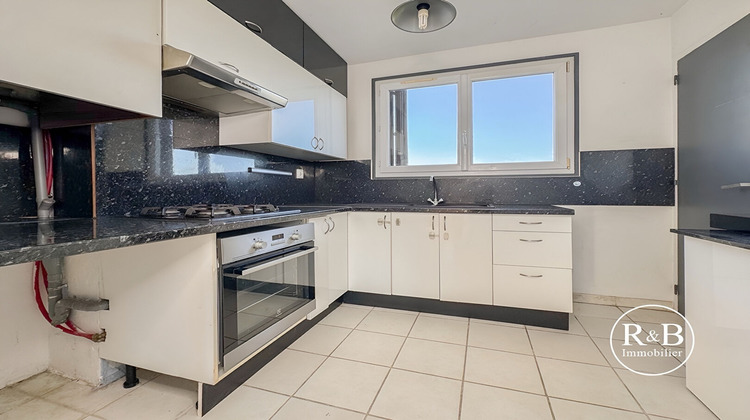 Ma-Cabane - Vente Appartement LES CLAYES-SOUS-BOIS, 57 m²