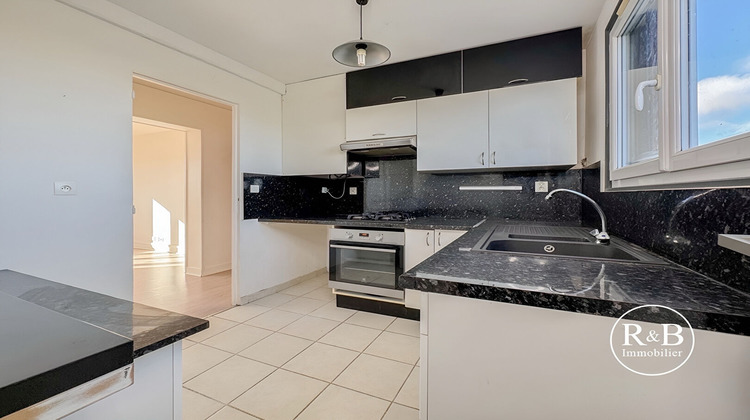 Ma-Cabane - Vente Appartement LES CLAYES-SOUS-BOIS, 57 m²