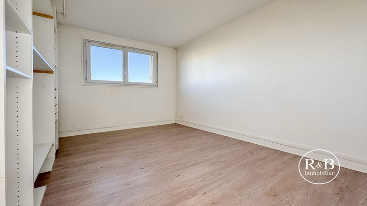 Ma-Cabane - Vente Appartement LES CLAYES-SOUS-BOIS, 57 m²