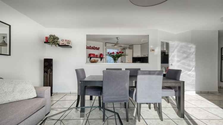 Ma-Cabane - Vente Appartement LES CLAYES SOUS BOIS, 81 m²