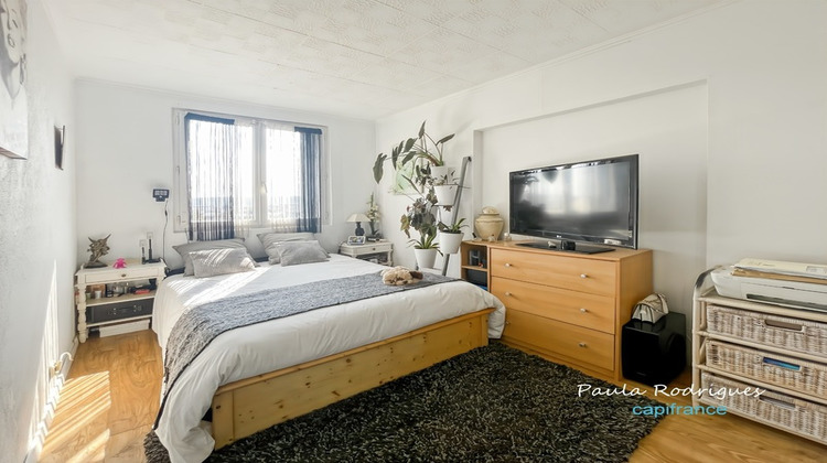 Ma-Cabane - Vente Appartement LES CLAYES SOUS BOIS, 74 m²