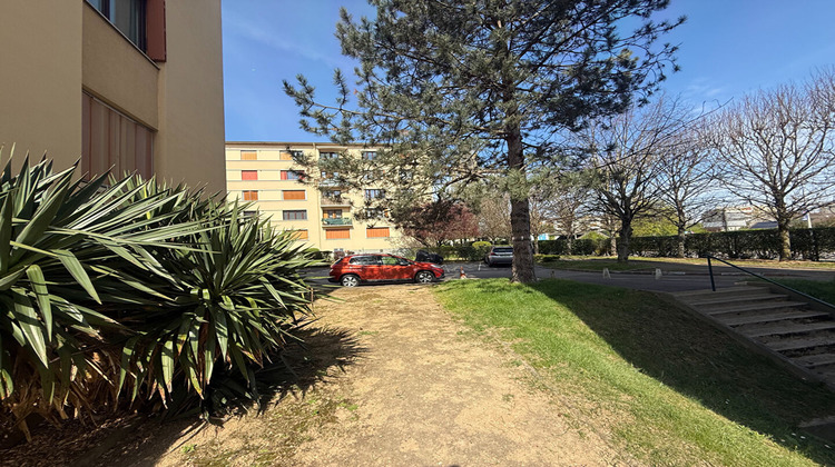 Ma-Cabane - Vente Appartement LES CLAYES-SOUS-BOIS, 57 m²