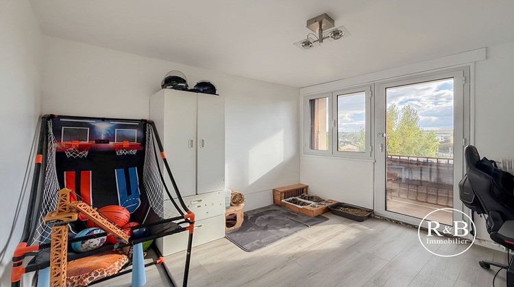 Ma-Cabane - Vente Appartement LES CLAYES-SOUS-BOIS, 67 m²