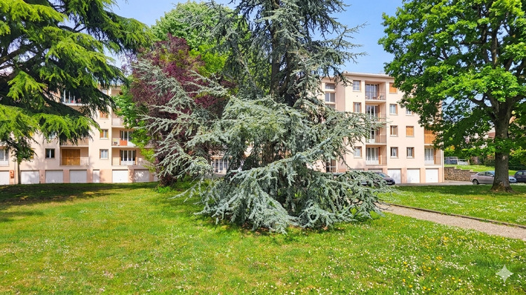 Ma-Cabane - Vente Appartement LES CLAYES-SOUS-BOIS, 60 m²
