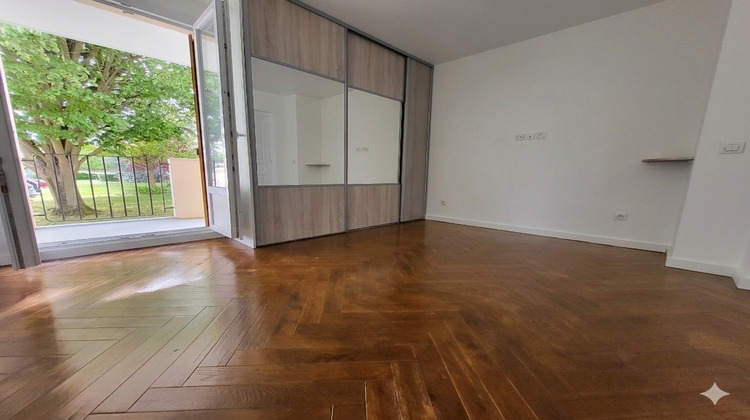 Ma-Cabane - Vente Appartement LES CLAYES-SOUS-BOIS, 60 m²