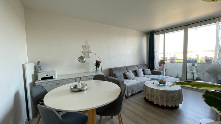 Ma-Cabane - Vente Appartement LES CLAYES SOUS BOIS, 64 m²