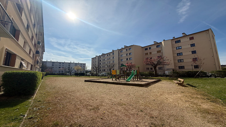Ma-Cabane - Vente Appartement LES CLAYES-SOUS-BOIS, 57 m²