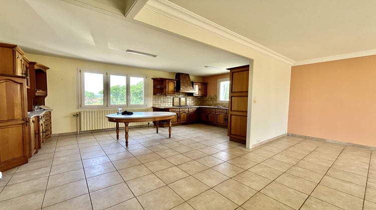 Ma-Cabane - Vente Appartement LES HERBIERS, 98 m²