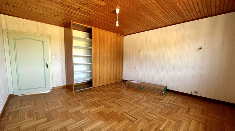 Ma-Cabane - Vente Appartement LES HERBIERS, 98 m²