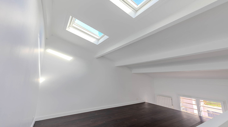 Ma-Cabane - Vente Appartement LES LILAS, 125 m²