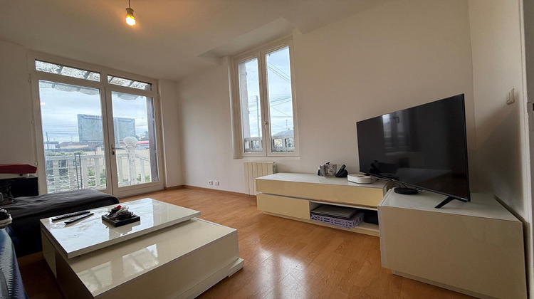 Ma-Cabane - Vente Appartement LES MUREAUX, 55 m²