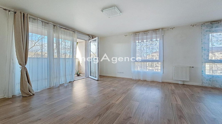 Ma-Cabane - Vente Appartement LES MUREAUX, 44 m²